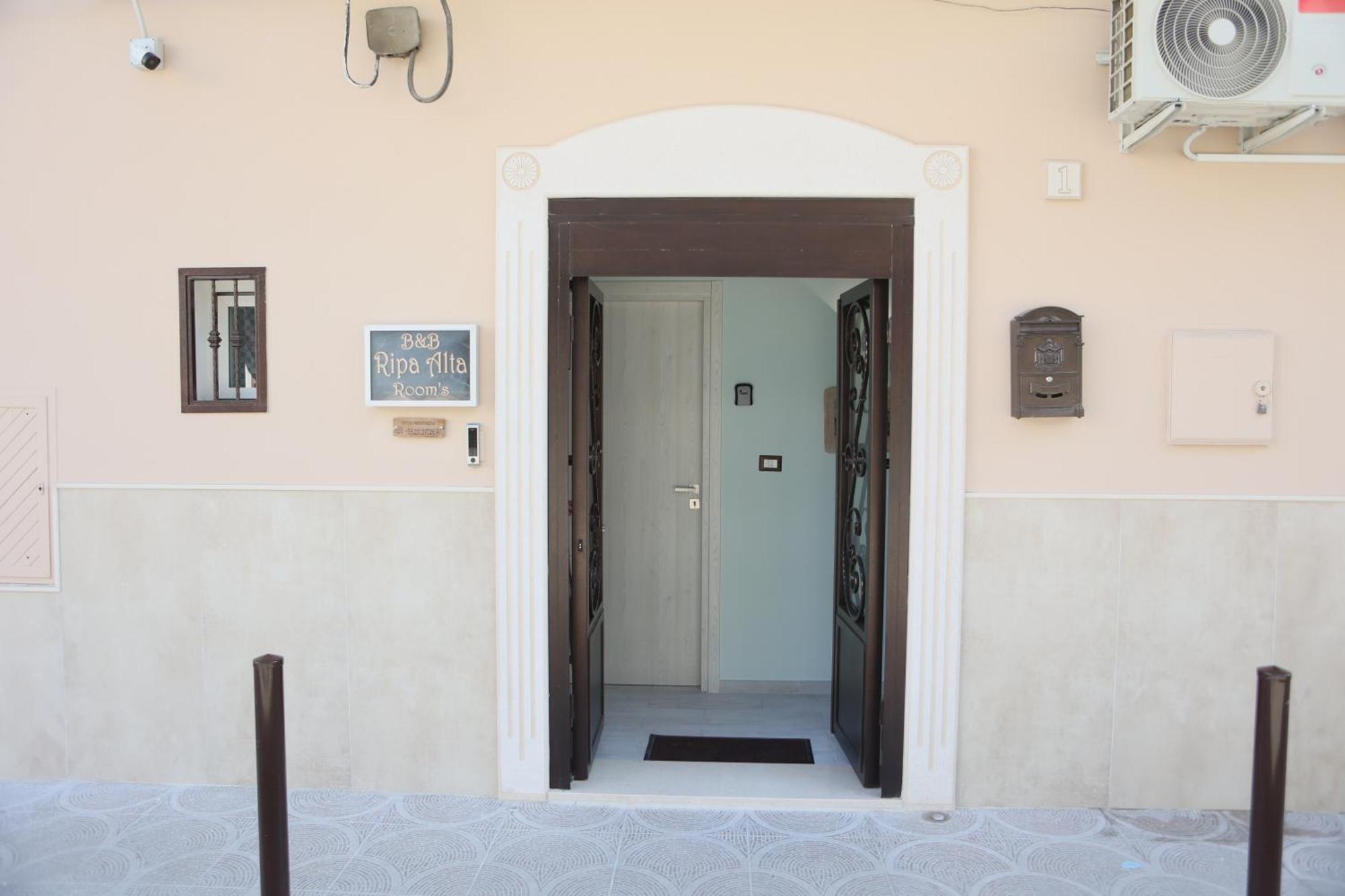 Ripa Alta Room'S Cerignola Exterior photo